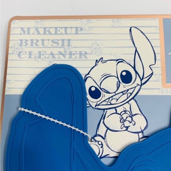 Stitch Makeup Brush Cleaner - Picture 3 of 3